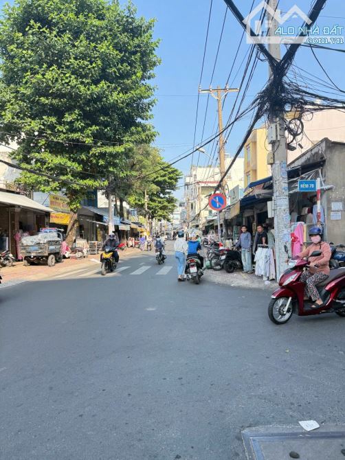 Nhà 2 Tầng Xe Hơi Tới Cửa – Gần Chợ, Giá Tốt Quận Tân Phú - 2