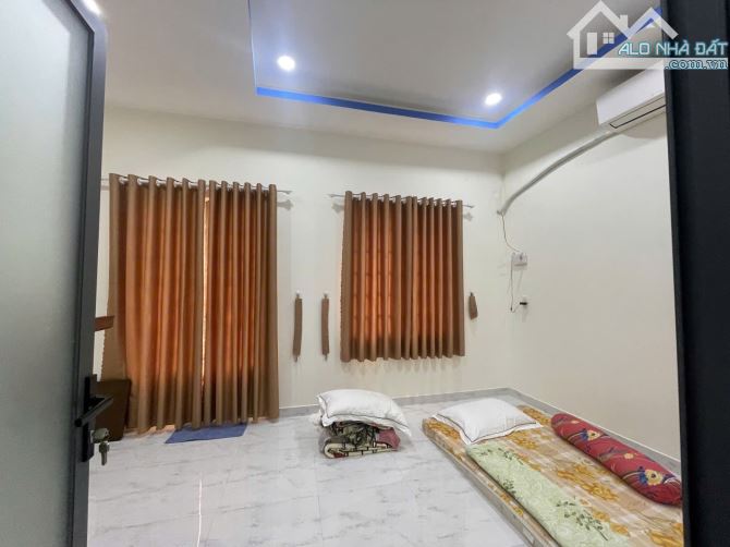 Nhà 2 tầng bên sông Hiệp Bình Chánh, gần chợ, thông Phạm Văn Đồng, Hoàn Công. Giá 4,35 Tỷ - 2