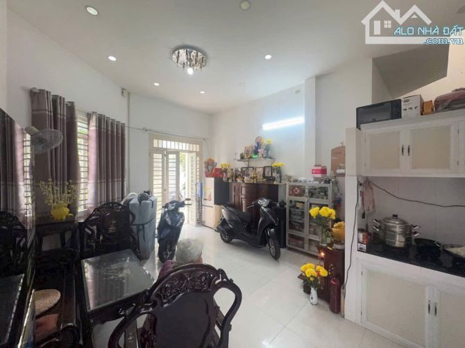Villa góc 2 mặt tiền - xe tải đua- thích hợp ở/ kinh doanh- bùi đình tuý p12 bình thạnh - 2