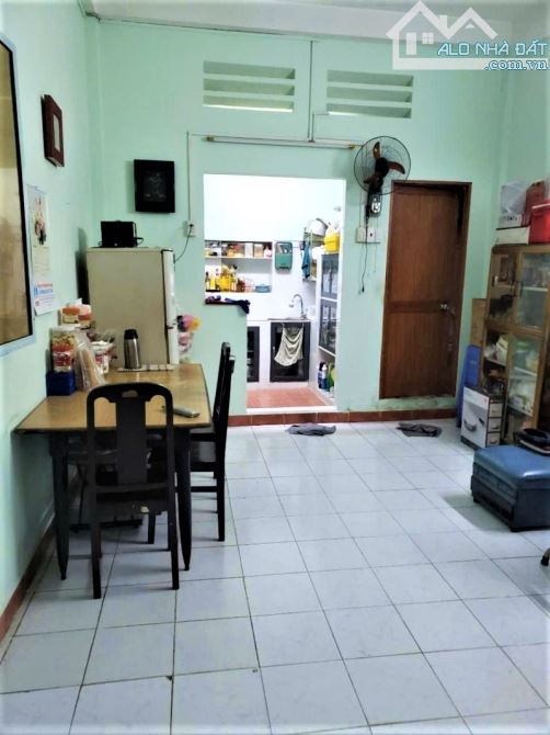 10 TỶ HƠN - NHÀ Ở AN CƯ QUẬN 5 - HẺM XE HƠI NGUYỄN TRÃI - DT 55M2 3 LẦU - 4PN ĐẸP - 2