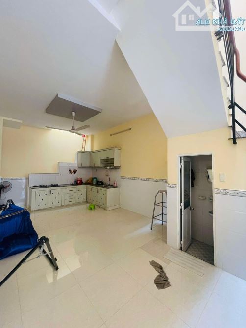 Nhà đẹp Linh Đông Thủ Đức 2 tầng 70m², thông Phạm Văn Đồng, Kha Vạn Cân. giá chỉ 4,99 Tỷ - 2