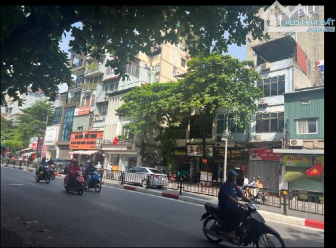 Mặt Phố Tôn Đức Thắng/ 84 m2/56 Tỷ/ Lô Góc - 2