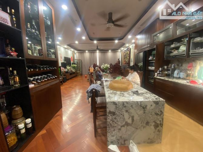 MẶT PHỐ  TRUNG PHỤNG PHỐ  VIP HẠNG A - 100M2*9 TẦNG THANG MÁY - MẶT TIỀN 6.3M - GIÁ 80 TỶ - 2