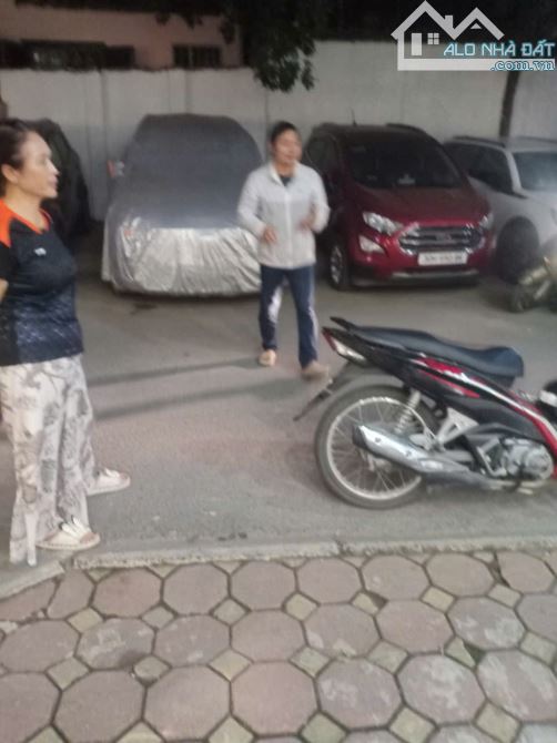 Cho thuê nhà tầng1  120m2 ,cửa hàng, văn phòng ,ở , giá 10t , Phố Vĩnh Phúc - 2
