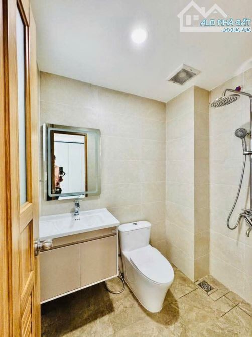 Bán Nhà Hẻm Thông OTO Lê Văn Sỹ (Quận 3), 2 Lầu, 62M2. Giá Chỉ 6.5 Tỷ. Sổ Hồng Riêng - 26