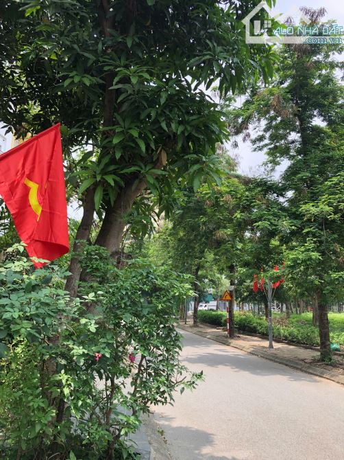 BIỆT THỰ KĐT VĨNH HOÀNG, VIEW MẶT HỒ LỘNG GIÓ, 220M2, MT 12M, 5TẦNG, VỈA HÈ KINH DOANH VIP - 3