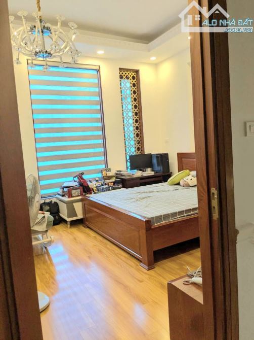 Bán nhà phường 15 Tân Bình, Phạm Văn Bạch, gần 80m, ngang 6m, ô tô vô nhà, 8.xx tỷ - 3