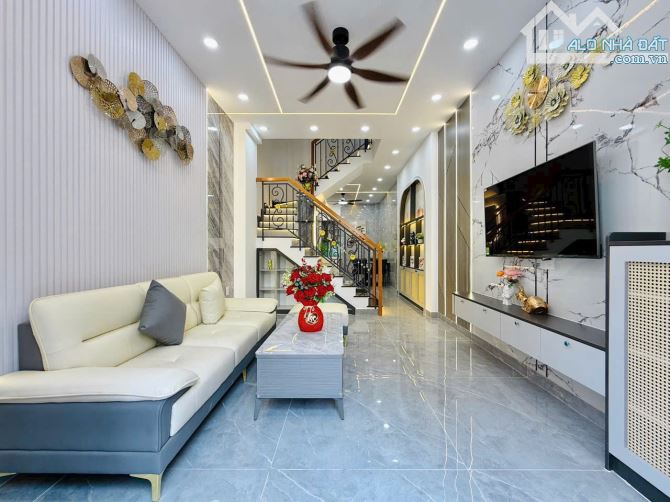 Bán nhà xây mới 100% hẻm 4,5m đường Lê Đức Thọ, P.16, 3,7 x 12, 4 lầu giá 5.75 tỷ tl - 3