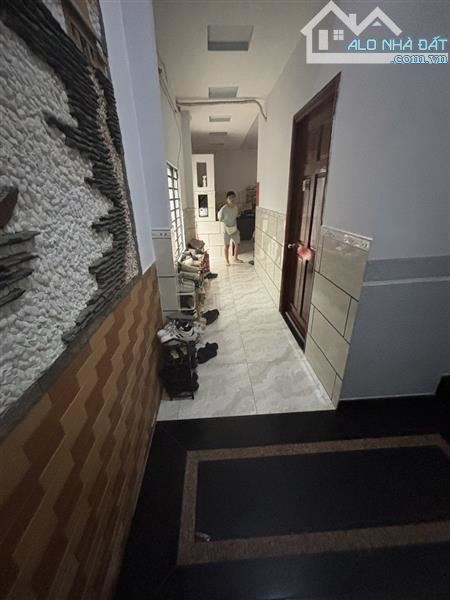 Căn Hộ Dịch Vụ Mặt Tiền An Phú Đông - Doanh Thu 60tr/th - Ngang 8 - 200m2 - 15 Tỷ - 3
