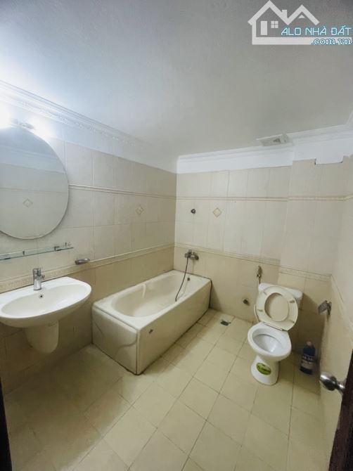 Ô TÔ ĐỖ CỬA VÀO NHÀ, 2 MẶT NGÕ TRƯỚC SAU – 4 tầng Hồng Hà 62m MT4m chỉ 12.9 tỷ - ĐẤT VUÔNG - 3