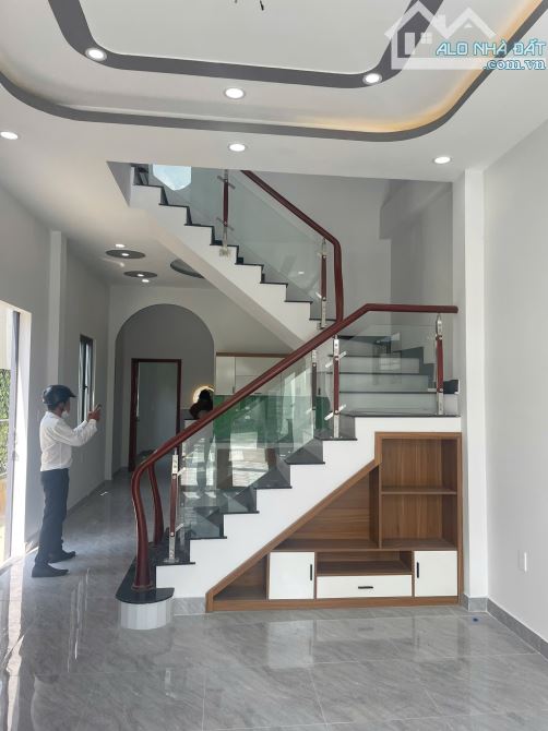 Mua nhà đất thì nhớ xem sổ, tôi bán nhà mới sổ riêng có hơn 1tỷ - 3