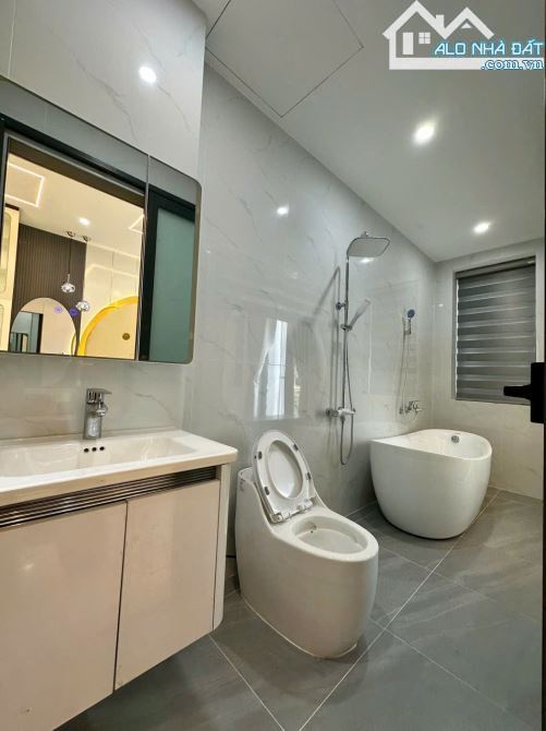 Bán Nhà 3 Tầng Đường Ngọc Hồi - DT 75m2 -Gần Hồ Quý Ly-  Quận Thanh Khê- Gía 6,7Tỷ - 3