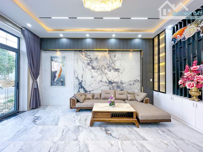 BÁN NHÀ 1T2L đúc mới, HIỆN ĐẠI Nội Thất TUYỆT ĐẸP, sổ Hồng hoàn chỉnh - 3