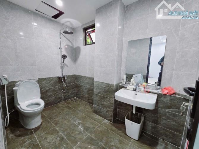 Nhà Đội Cấn cực hiếm - Mặt tiền 5m - Mới tinh ở luôn - Hộ khẩu Ba Đình - 3