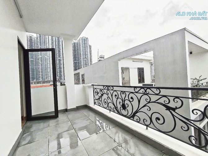 Bán nhà 4 tầng lô góc độc lập ngõ 633 Thiên Lôi - 3