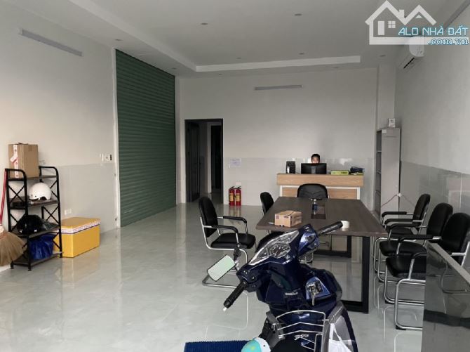 Bán gấp căn nhà 2 mặt tiền khu vực Hoà Quý - 3