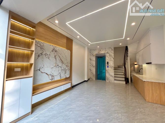 Thang máy – KD nhỏ - Ngõ thông – Kiến Hưng HĐ – 32/35m2 giá đầu tư - 3