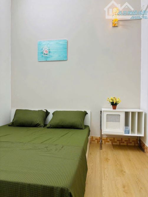 Bán nhà hẻm 24 Trần Hưng Đạo chỉ 1750 - 3