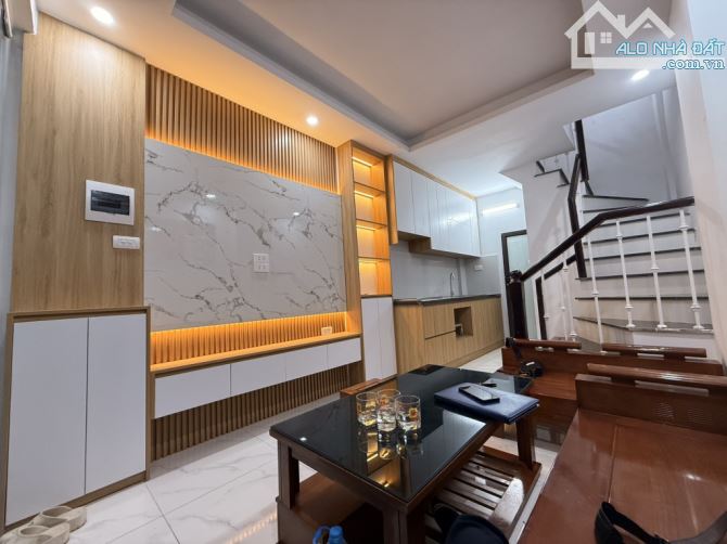NHÀ PHAN ĐÌNH GIÓT – 10M RA PHỐ, NGÕ RỘNG – NHÀ ĐẸP 22MX4T– FULL NỘI THẤT GIÁ 4TỶ - 3
