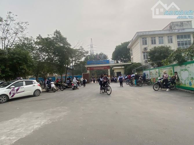 Giảm gần 1 tỷ - Đất Yên Nghĩa ô tô tránh view hồ, kinh doanh, gần vành đai 4, ĐH Fenika - 3