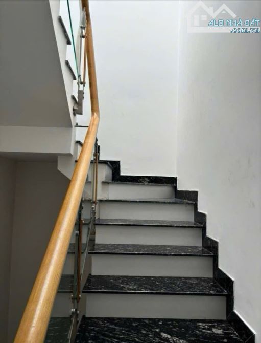 LÔ GÓC 2 MẶT TIỀN  HẺM XE TẢI 6 M QUAY ĐẦU TRƯỚC NHÀ AN PHÚ ĐÔNG QUẬN 12 GIÁ CHỈ 5 TỶ HƠ - 3