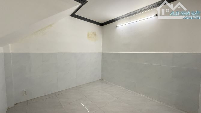 Chủ ngộp nên bán gấp nhà Phan Huy Ích - 3