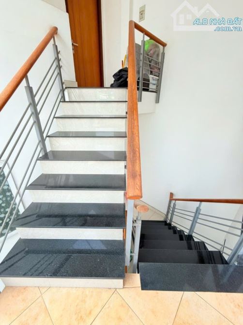 Bán nhà kiểu biệt thự đường Phan Đình Phùng, Phú Nhuận - 5 tầng 91m2 (7.4 x 13) chỉ 12 tỷ - 3