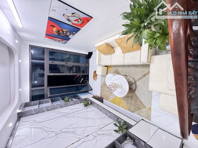 Bán nhà Thanh Nhàn, nhà đẹp full nội thất, ngõ ba gác, thông tứ tung, giá loanh quanh 5 tỷ - 3