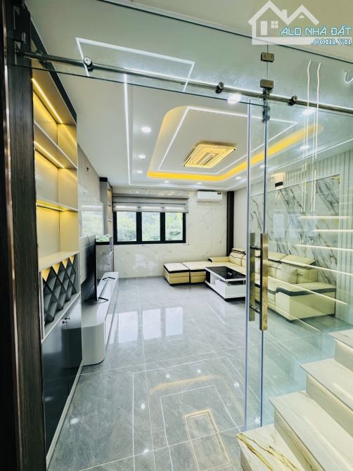 Bán Nhà Tân Thới Hiệp Q12 - 61M2 (4.2 x15 ) - 5Tầng - Hẻm HXH -  Chỉ 6,468 Tỷ. - 3