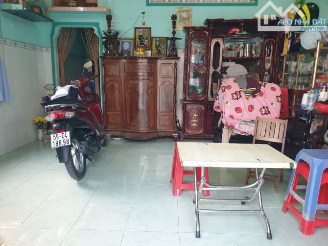 Bán nhà Hẻm 3m, Huỳnh Tấn Phát - Quận 7, ngang 9m, 156m2, chỉ 10 tỷ TL - 3