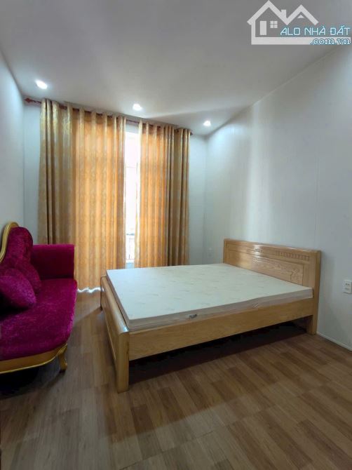 Cho thuê biệt thự siêu đẹp, full nội thất, gần ngã tư Tân Phong - 3