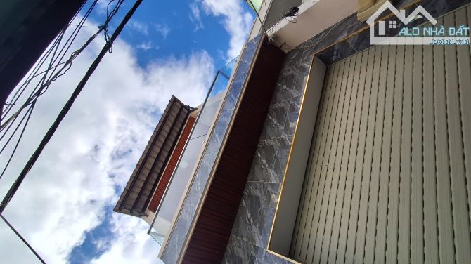 Bán nhà đẹp ở ngay, Phú Mỹ Q7, 37M² chỉ nhỉnh 3T - 3