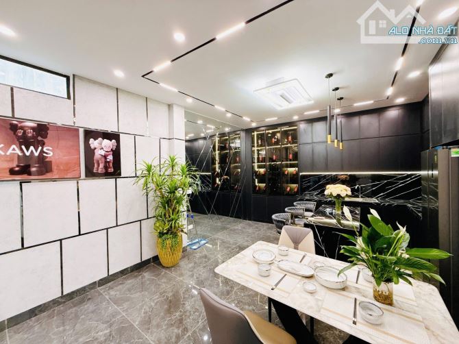 NHÀ ĐẸP HAI BÀ TRƯNG, CÁCH MẶT PHỐ CHỈ 30M. SỔ ĐỎ 55M GIÁ CHƯA ĐẾN 10 TỶ - 3