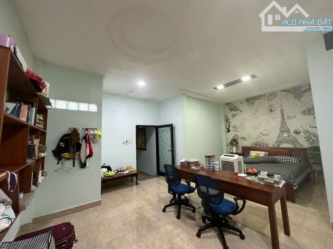 Bán Nhà 3 Tầng Mặt Tiền Trưng Nữ Vương gần Nguyễn Trác. - 3