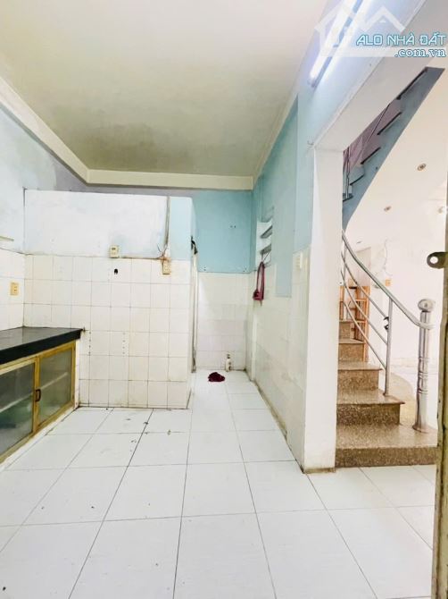 NHÀ ĐINH TIÊN HOÀNG - HẺM XE HƠI TỚI NHÀ - KINH DOANH TẠI NHÀ - 27M2 - 2 TẦNG - GIÁ 4.95 T - 3