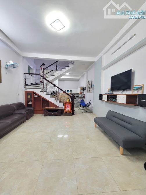 2,39Tỷ TL🔥 Bán nhà 1 trệt 1 lầu, MT đường Bình Chuẩn 03, p.Bình Chuẩn, Tp.Thuận An - 3