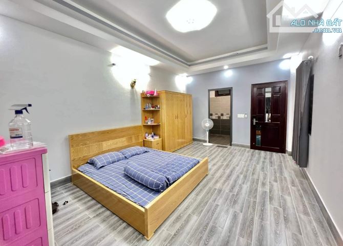 Bán Nhà Đường 3052 Phạm Thế Hiển- 6m x 18m -108m.2- 3 Lầu - 4PN-5WC F7 Q8- Nhà Mới Keng - 3