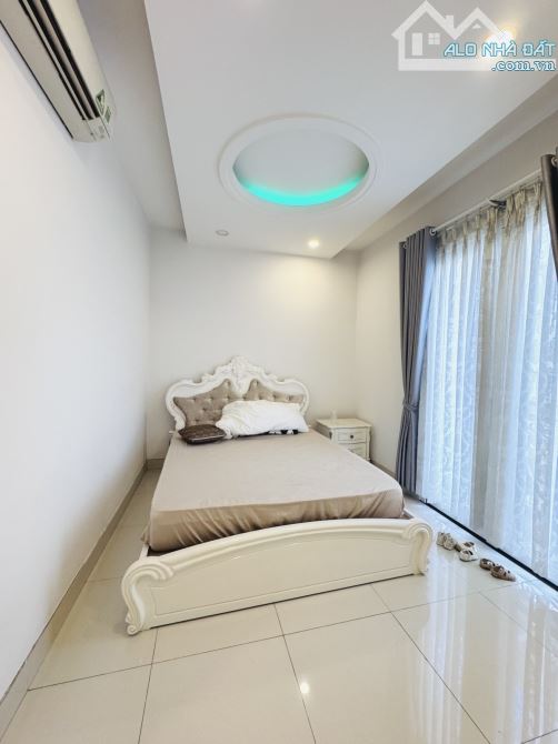 Phạm Văn Đồng -P13- Bình Thạnh-4 tầng mới- 83m2(4.4x18)- hẽm ô tô - 3