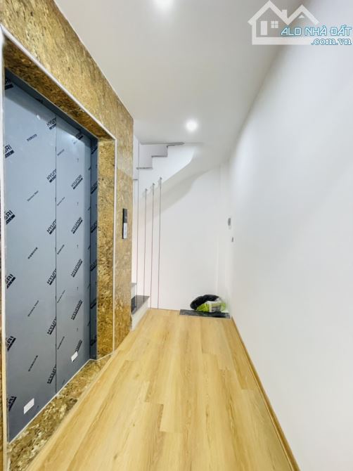 BÁN NHÀ 6 TẦNG THANG MÁY - ĐỊNH CÔNG HẠ HOÀNG MAI 39M2 - GẦN Ô TÔ - SỔ ĐỎ - CHỈ 6.9 TỶ - 3
