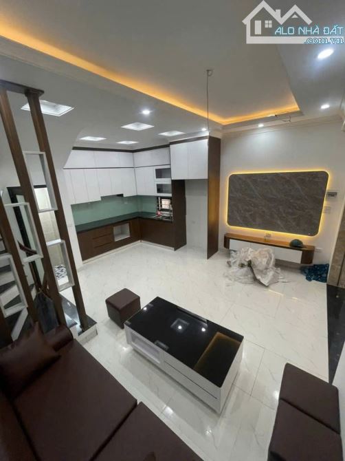 Bán Nhà 30m2 , 31.5m2 , 35.7m2 , 38.3m2 x5 Tầng - Yên Vĩnh - Hoài Đức Ô Tô Đỗ Cửa - 3