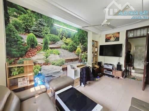 Bán nhà Cầu Giấy, 20m2, 4 tầng, mặt tiền 3m, giá 4.85 tỷ  HÀNG HIẾM - - 3