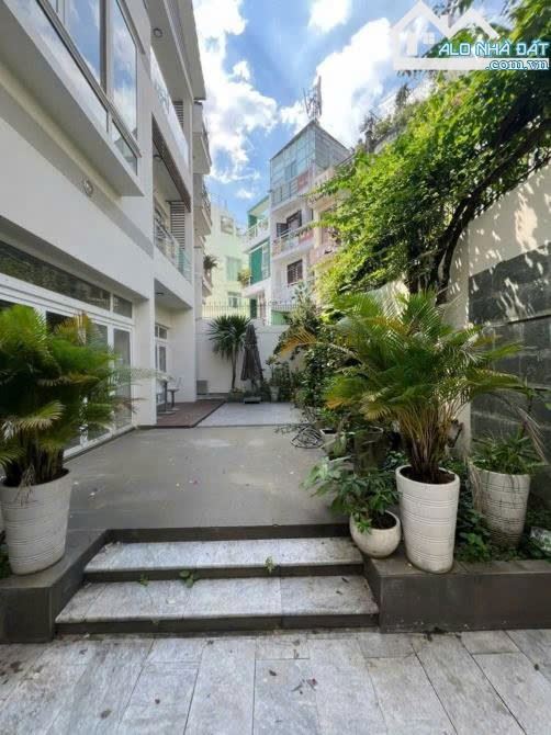 NGANG 14M X 18M - BIỆT THỰ LÊ VĂN SỸ, QUẬN 3 - 1 TRỆT, 2 LẦU, SÂN VƯỜN - GIÁ TỐT 90TR - 3