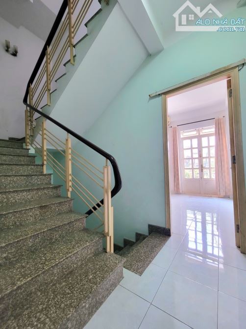 Hẻm 8M Trần Bình Trọng. Q10. Ngang gần 5M. 60m2. 5 tầng BTCT. 7PN. Giá 14,x tỷ. - 3