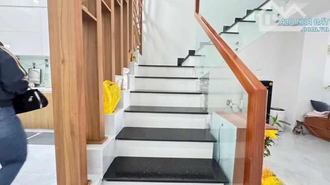 Bán nhà tái định cư đất lành vĩnh thái - 3