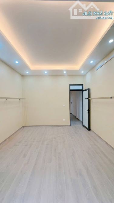 Siêu Phẩm Lòng Se Điếu Tại Thanh Xuân Ô Tô tránh Nhau . nhỉnh 15 tỷ - 3