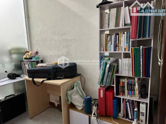 BÁN NHÀ CẤP 4 ĐƯỜNG HOÀNG VIỆT, HẺM OTO 4 CHỖ- 82M2 (NGANG 6M ), GIÁ 3 TỶ - 3
