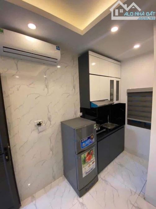 BÁN CCMN CẦU GIẤY - 53M 7T MT5.5M - 16 PHÒNG KK - DÒNG TIỀN 90TR/T - GIÁ HƠN 16 TỶ - 3