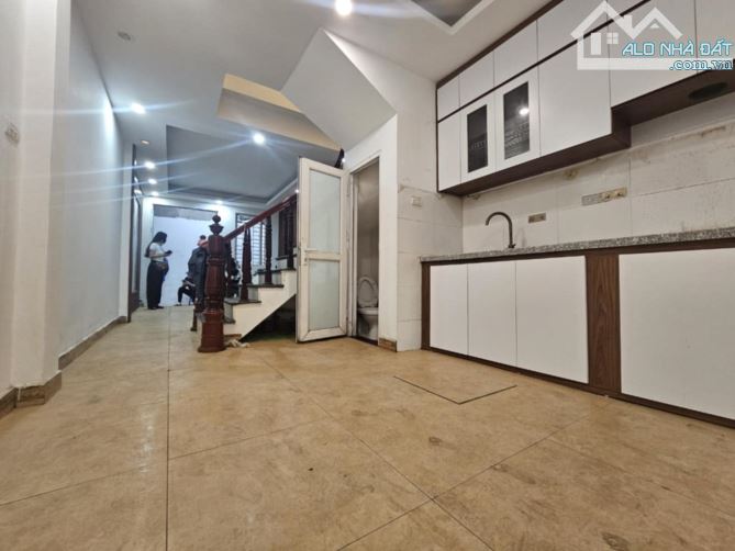 BÁN NHÀ ĐỊNH CÔNG 5 TẦNG 4 NGỦ NỘI THẤT ĐẸP 6.3 TỶ - 3