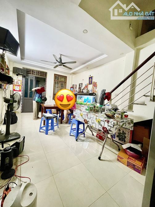 Bán nhà-HÀNG HIẾM, ĐẦU TƯ TỐT, 4 TẦNG CHẮC CHẮN, NGÕ NÔNG -Ngõ Chợ Khâm Thiên, Đống Đa-34m - 3