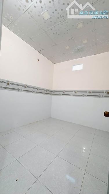 Bán gấp căn nhà ở đường Lê Thị Sắc , Tân Phú Trung 110m2 SHR giá 680tr - 3